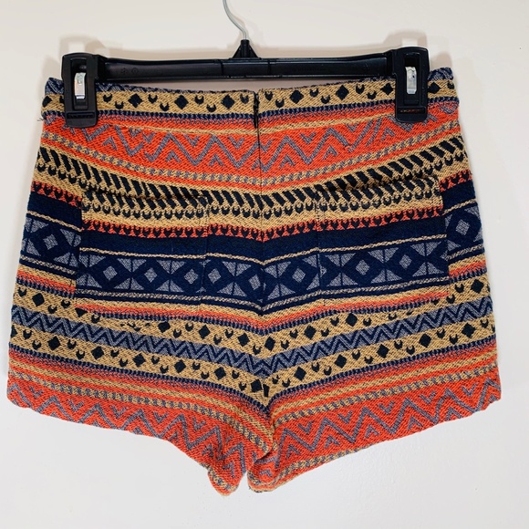Forever 21 High-Waisted Tribal Shorts; M - Picture 2 of 5